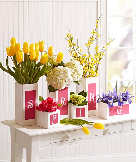 sideboard weiß mit vasen dekorieren 